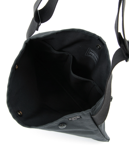 PORTER（ポーター）の「PORTER / “COPPI” サコッシュ ショルダーバッグ（ショルダーバッグ・メンズ・グレー/ブラック/ベージュ/グリーン/ネイビー・ONE SIZE）」の9枚目の写真