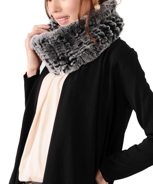 sankyo shokai(サンキョウショウカイ)の「レッキスファースヌード(ネックウォーマー/スヌード・レディース・ライトグレー/ブラック/グレー/ピンク/モカ/ブラック系その他/ブラウン系その他/ワイン/ライトベージュ/グレイッシュベージュ・FREE)」の3枚目の写真