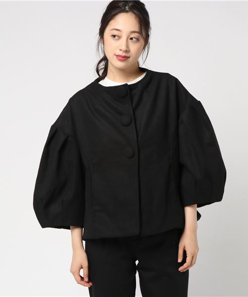 MERLOT（メルロー）の「メルトンバルーンスリーブノーカラージャケット