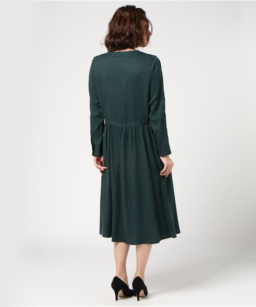 N.（N. Natural Beauty Basic）（エヌエヌナチュラルビューティーベーシック）の「ピーチノーカラーワンピース（ワンピース・レディース・グレー/ピンク/ネイビー/グリーン・MEDIUM）」の8枚目の写真