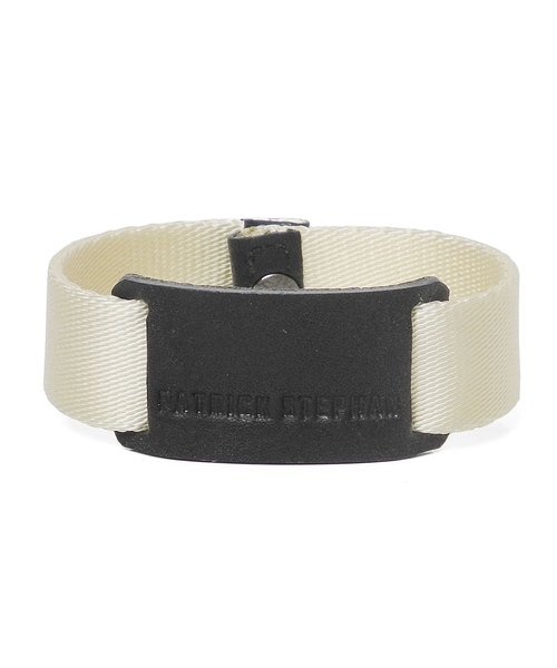 PATRICK STEPHAN(パトリックステファン)の「Bracelet 'tag' ブレスレット(ブレスレット)」|アイボリー
