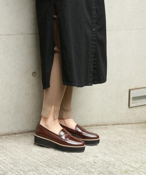 LAKOLE（ラコレ）の「【マシーンウォッシャブル】12Gニットリブレギンス / LAKOLE（レギンス/スパッツ・レディース・アイボリー/ブラック/ベージュ・SMALL/MEDIUM）」の3枚目の写真