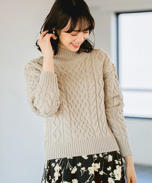 A part by（アパートバイ）の「３GANWケーブルタートル 823149（ニット/セーター・レディース・ブラック/ベージュ/オフホワイト/カーキ・FREE）」の3枚目の写真