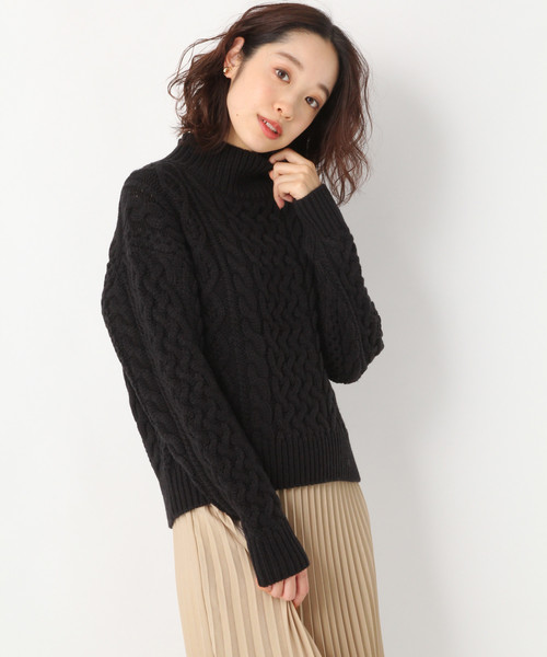 A part by（アパートバイ）の「３GANWケーブルタートル 823149（ニット/セーター・レディース・ブラック/ベージュ/オフホワイト/カーキ・FREE）」の2枚目の写真