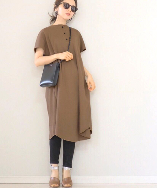 KOBE LETTUCE(コウベレタス)の「サーマルヘンリーネック2WAYワンピース【WEARISTA田中亜希子さん×KOBE LETTUCEコラボ】(ワンピース・レディース・チャコールグレー/アイボリー/モカ/ブルー系その他/ブルー系その他2/グレー系その他/ホワイト系その他/ブラウン系その他・FREE)」の6枚目の写真