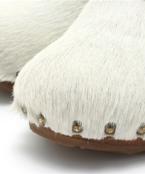 BEAUTY&YOUTH UNITED ARROWS（ビューティーアンドユースユナイテッドアローズ）の「BYBC BOSABO カウヘアーサボ ◆（その他シューズ・レディース・ホワイト・36/38/37）」の2枚目の写真