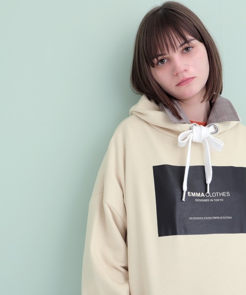 EMMA CLOTHES（エマクローズ）の「裏毛プルオーバーロゴパーカー(EMMA CLOTHES)（パーカー・メンズ・ブラック/オフホワイト/グレー系その他/チャコール/ライトベージュ・FREE）」の10枚目の写真