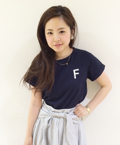 Chico(チコ)の「ビジューワッペンT(Tシャツ/カットソー・レディース・ホワイト/ネイビー/グレー・FREE)」の3枚目の写真