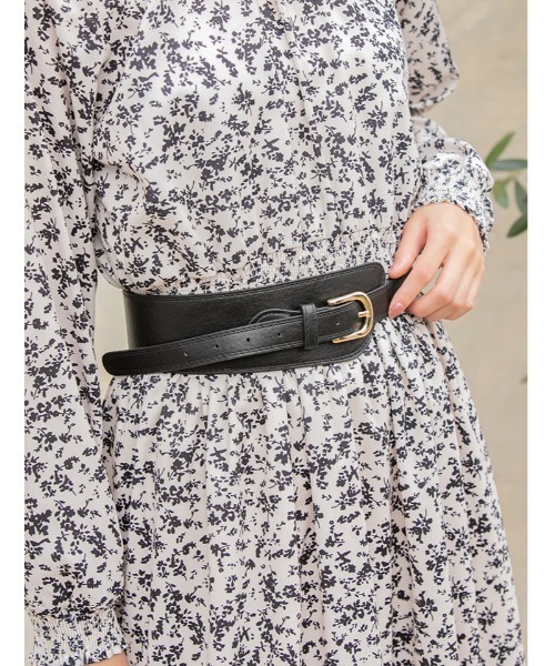 fifth（フィフス）の「フェイクレザーデザインベルト（ベルト・レディース・ブラック/ブラウン・FREE）」の2枚目の写真