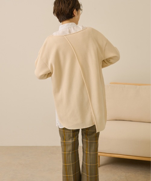 Ambre Neige(アンブルネージュ)の「【裏起毛】バックスリットワッフルプルオーバー/WEB/EC限定商品(Tシャツ/カットソー・レディース・チャコールグレー/ベージュ/オフホワイト・FREE)」の9枚目の写真
