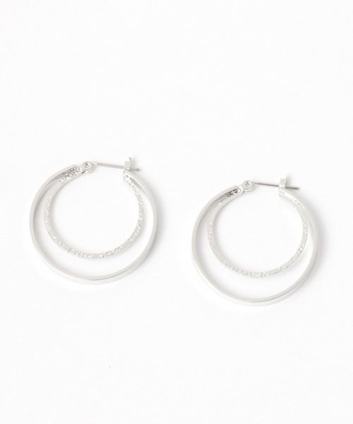 niko and...(ニコアンド)の「made in japanハンドメイド ダブルリングメタルピアス(ピアス(両耳用)・レディース・グレー/イエロー・0)」の1枚目の写真