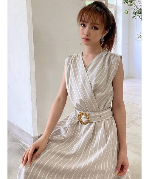 RESEXXY(リゼクシー)の「ストライプワンピース(ワンピース・レディース・オフホワイト/ブラック/ベージュ・FREE)」の7枚目の写真