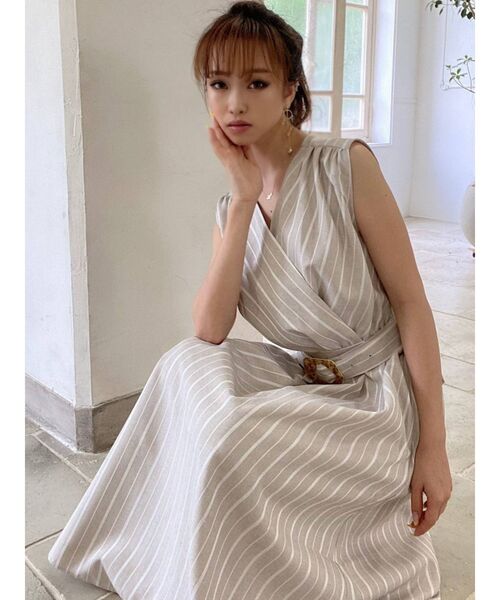 RESEXXY(リゼクシー)の「ストライプワンピース(ワンピース・レディース・オフホワイト/ブラック/ベージュ・FREE)」の8枚目の写真