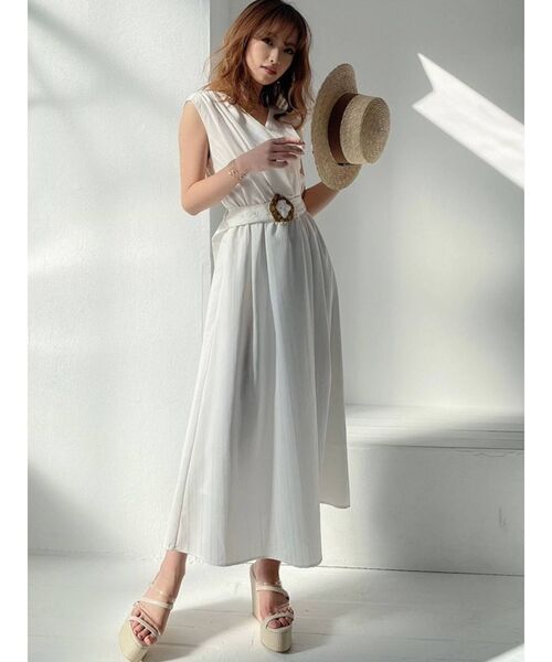 RESEXXY(リゼクシー)の「ストライプワンピース(ワンピース・レディース・オフホワイト/ブラック/ベージュ・FREE)」の16枚目の写真