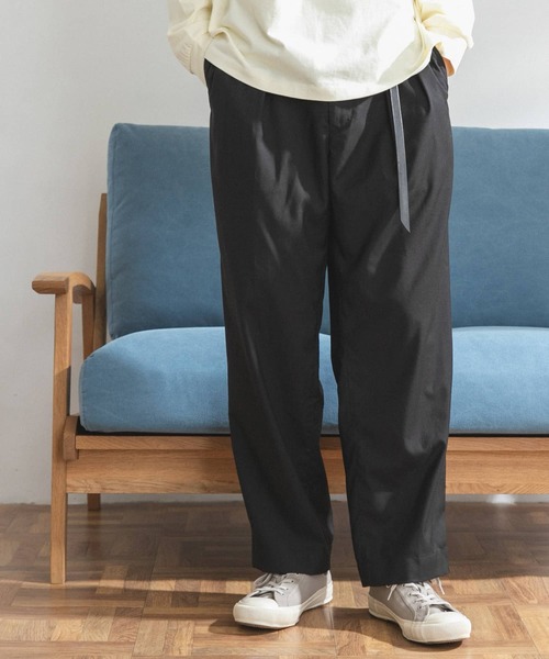 FORK&SPOON（フォークアンドスプーン）の「FORK&SPOON　TRタックストレートパンツ（その他パンツ・メンズ・ブラック/チャコールグレー/ブラウン系その他・4/5）」の2枚目の写真