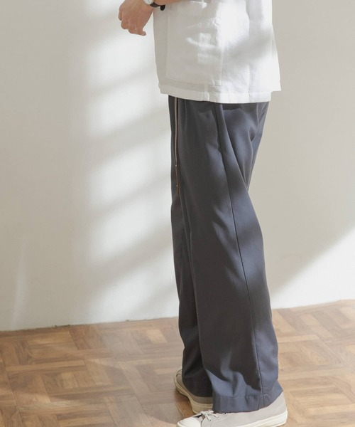 FORK&SPOON（フォークアンドスプーン）の「FORK&SPOON　TRタックストレートパンツ（その他パンツ・メンズ・ブラック/チャコールグレー/ブラウン系その他・4/5）」の4枚目の写真