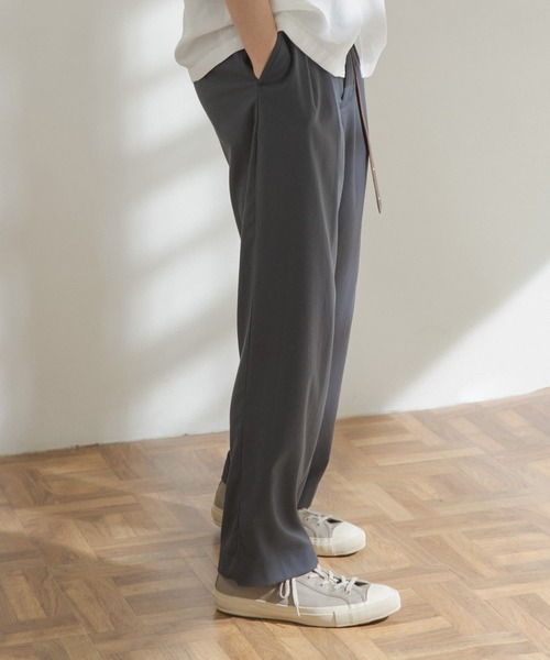 FORK&SPOON（フォークアンドスプーン）の「FORK&SPOON　TRタックストレートパンツ（その他パンツ・メンズ・ブラック/チャコールグレー/ブラウン系その他・4/5）」の6枚目の写真