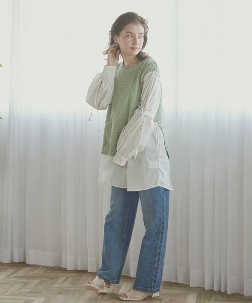 LIPSTAR（リップスター）の「【WEB別注カラーあり】ベストレイヤード風ブラウス（ニット/セーター・レディース・ブラック/キャメル/オフホワイト/グリーン系その他・M）」の10枚目の写真