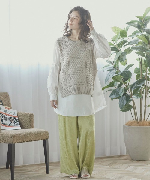 LIPSTAR（リップスター）の「【WEB別注カラーあり】ベストレイヤード風ブラウス（ニット/セーター・レディース・ブラック/キャメル/オフホワイト/グリーン系その他・M）」の16枚目の写真