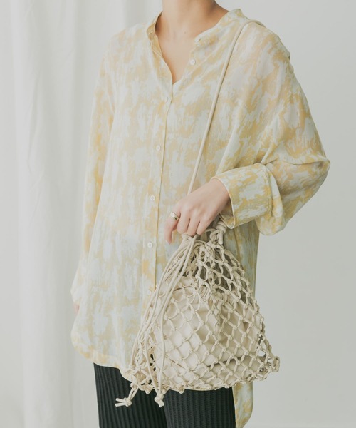 KBF+（ケービーエフプラス）の「KBF+　メッシュ巾着BAG（ショルダーバッグ・レディース・ブラック/アイボリー・ONE）」の2枚目の写真