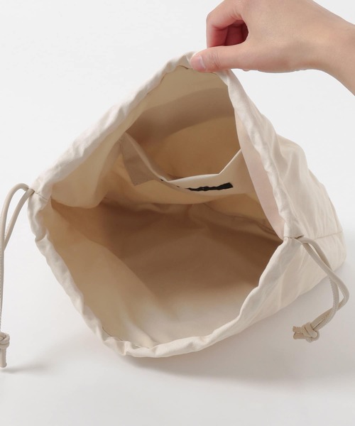 KBF+（ケービーエフプラス）の「KBF+　メッシュ巾着BAG（ショルダーバッグ・レディース・ブラック/アイボリー・ONE）」の4枚目の写真