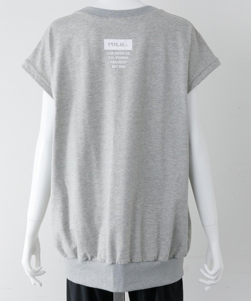 MILKFED.（ミルクフェド）の「SPLIT NECK S/S SWEAT TOP（スウェット・レディース・ベージュ/アッシュ・ONE SIZE）」の6枚目の写真