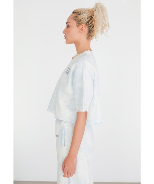 ALEXIA STAM（アリシアスタン）の「Logo Tie Dye Short Sleeve Cropped Sweatshirt/ロゴタイダイショートスリーブスウェットシャツ（スウェット・レディース・ベージュ/ブルー・FREE）」の18枚目の写真