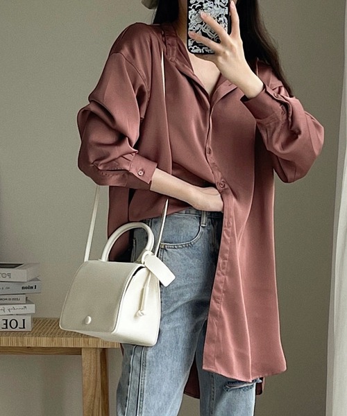 etade(エタード)の「【etade】back slit shirt etdwz4(シャツ/ブラウス・レディース・ブラック/レンガ・FREE)」の1枚目の写真