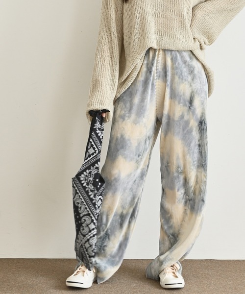 me+em select（ミームセレクト）の「タイダイプリーツワイドパンツ（その他パンツ・レディース・ライトブルー/ブルー/ネイビー/ブラック・FREE）」の13枚目の写真