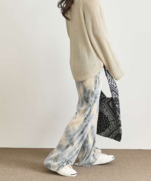 me+em select（ミームセレクト）の「タイダイプリーツワイドパンツ（その他パンツ・レディース・ライトブルー/ブルー/ネイビー/ブラック・FREE）」の10枚目の写真