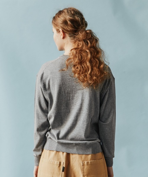 FRAPBOIS(フラボア)の「FRAPBOIS×田室綾乃×クレパス ニット(ニット/セーター・レディース・グレー/ブラック・1/2)」の21枚目の写真