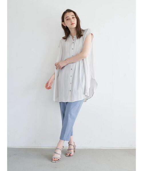 YECCA VECCA(イェッカヴェッカ)の「・ラウンドヘムギャザーロングブラウス(シャツ/ブラウス・レディース・ライトグレー/チャコールグレー/グリーン系その他3/ライトブルー・FREE)」の14枚目の写真
