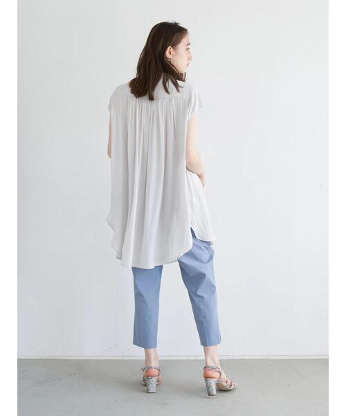 YECCA VECCA(イェッカヴェッカ)の「・ラウンドヘムギャザーロングブラウス(シャツ/ブラウス・レディース・ライトグレー/チャコールグレー/グリーン系その他3/ライトブルー・FREE)」の17枚目の写真