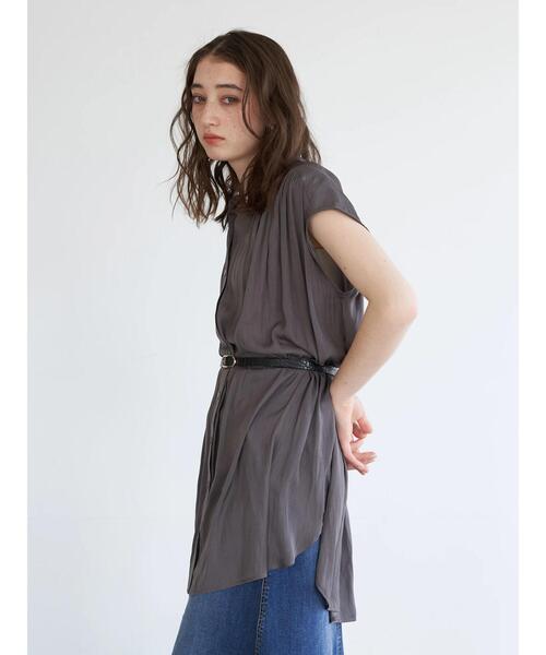 YECCA VECCA(イェッカヴェッカ)の「・ラウンドヘムギャザーロングブラウス(シャツ/ブラウス・レディース・ライトグレー/チャコールグレー/グリーン系その他3/ライトブルー・FREE)」の20枚目の写真