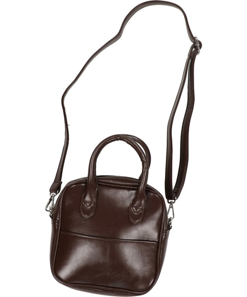 SPINNS(スピンズ)の「【2WAY仕様】フェイクレザーボストンバッグ(ショルダーバッグ・レディース・ブラック/ダークブラウン/グリーン/アイボリー・ONESIZE)」の16枚目の写真