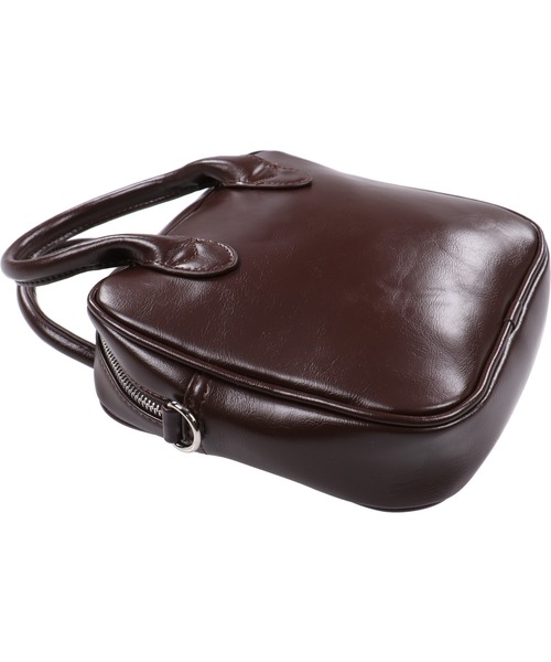 SPINNS(スピンズ)の「【2WAY仕様】フェイクレザーボストンバッグ(ショルダーバッグ・レディース・ブラック/ダークブラウン/グリーン/アイボリー・ONESIZE)」の17枚目の写真