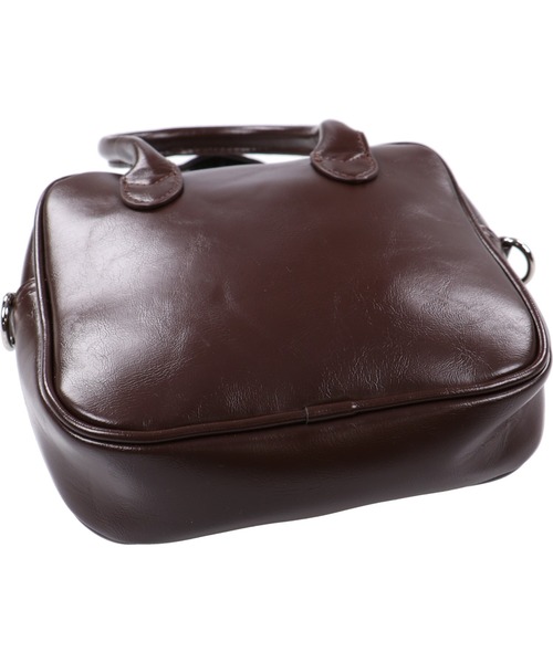 SPINNS(スピンズ)の「【2WAY仕様】フェイクレザーボストンバッグ(ショルダーバッグ・レディース・ブラック/ダークブラウン/グリーン/アイボリー・ONESIZE)」の18枚目の写真