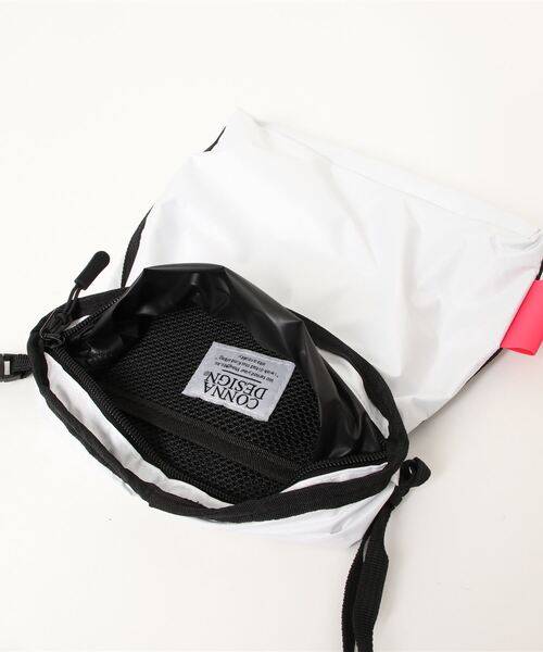 CONNA DESIGN（コンナデザイン）の「【CONNA DESIGN/コンナデザイン】別注Water Repellent Packable Sacoche パッカブルサコッシュ（ショルダーバッグ・メンズ・ホワイト/ブラック/イエロー・FREE）」の5枚目の写真