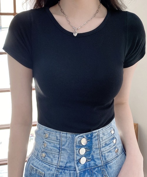 TOEASY(トゥイージー)の「『TOEASY/トゥイージー』Daily U-neck crop Short-Sleeved T-Shirt/Uネック 半袖Tシャツ(Tシャツ/カットソー・レディース・ホワイト/ブラック/グレー・FREE)」の11枚目の写真