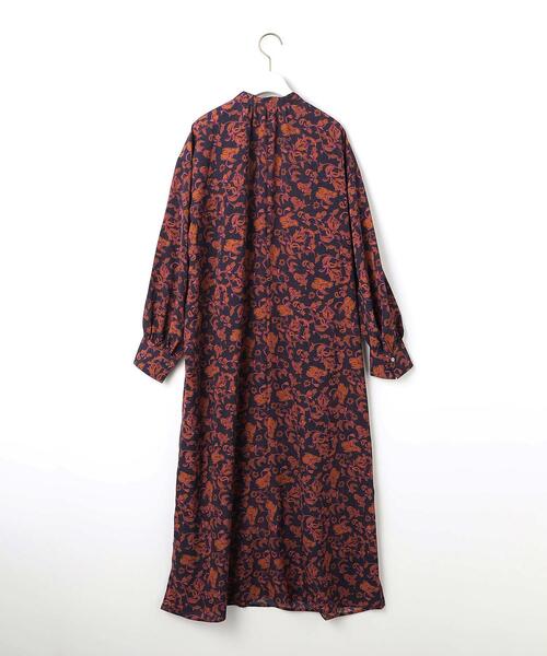 green label relaxing(グリーンレーベルリラクシング)の「ヴィンテージ フラワー プリント ワンピース(ワンピース・レディース・ネイビー/オフホワイト・FREE)」の18枚目の写真