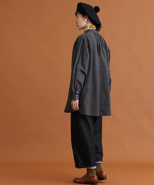 Malle（マル）の「malle コットンポプリン　小花プリント　大きなシャツ（シャツ/ブラウス・レディース・ブラック・FREE）」の17枚目の写真