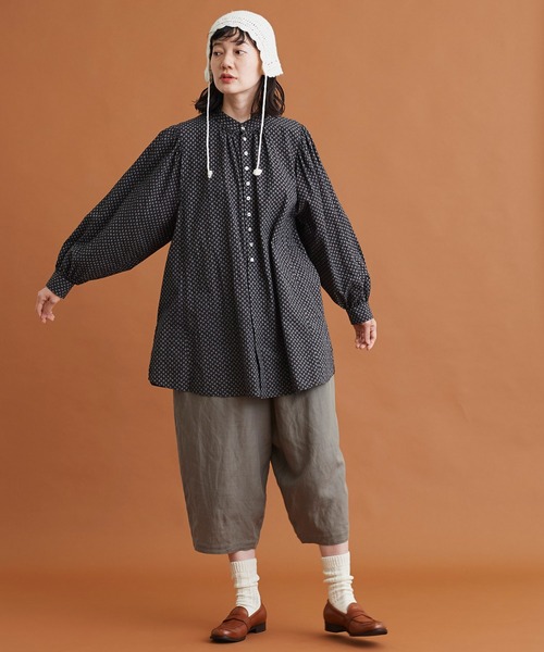 Malle（マル）の「malle コットンポプリン　小花プリント　大きなシャツ（シャツ/ブラウス・レディース・ブラック・FREE）」の10枚目の写真