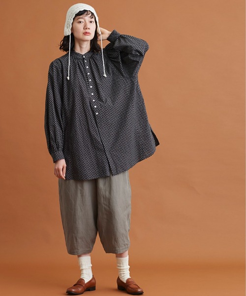 Malle（マル）の「malle コットンポプリン　小花プリント　大きなシャツ（シャツ/ブラウス・レディース・ブラック・FREE）」の19枚目の写真