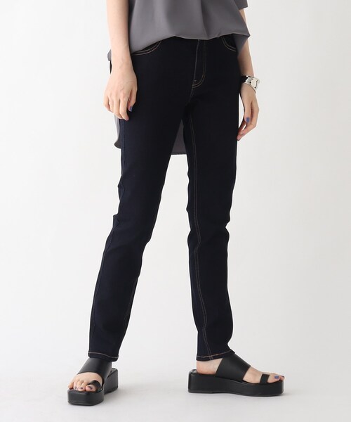 OPAQUE.CLIP（オペークドットクリップ）の「◆Lycra 2wayストレッチスキニーパンツ【WEB限定サイズ】（デニムパンツ・レディース・ガンメタ/ダークオリーブ/ブルー/ブラック/ナチュラル/ネイビー・34/36/38/42/40）」の4枚目の写真