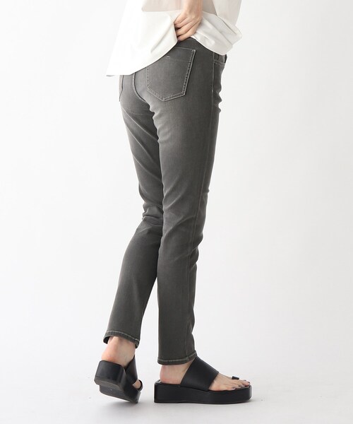 OPAQUE.CLIP（オペークドットクリップ）の「◆Lycra 2wayストレッチスキニーパンツ【WEB限定サイズ】（デニムパンツ・レディース・ガンメタ/ダークオリーブ/ブルー/ブラック/ナチュラル/ネイビー・34/36/38/42/40）」の6枚目の写真