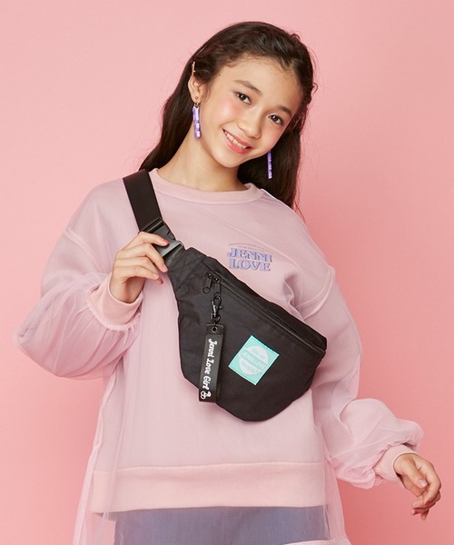 JENNI love(ジェニィラブ)の「シンプルウエストバッグ(ボディバッグ/ウエストポーチ・キッズ・ラベンダー/ブラック/ベージュ・F)」の2枚目の写真