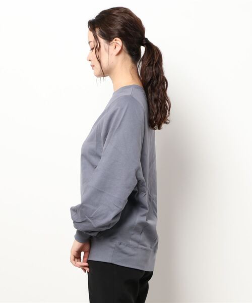 Q（キュー）の「ミニ裏毛ボリュームスリーブトレーナー（スウェット・レディース・ライトブルー/キャメル・MEDIUM）」の7枚目の写真