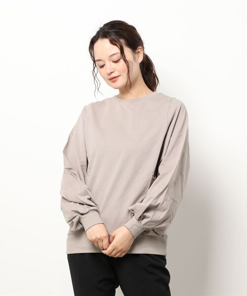 Q（キュー）の「ミニ裏毛ボリュームスリーブトレーナー（スウェット・レディース・ライトブルー/キャメル・MEDIUM）」の3枚目の写真