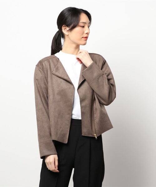 YECCA VECCA（イェッカヴェッカ）の「フェイクスエードライダースジャケット＊（ライダースジャケット・レディース・ライトグレー/ブラウン・FREE）」の9枚目の写真