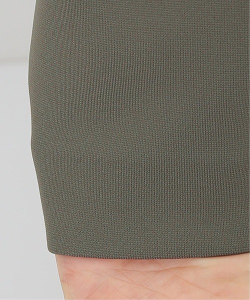 VERMEIL par iena(ヴェルメイユパーイエナ)の「ダンボールニットタイトスカート(スカート・レディース・カーキ/ブラック・40/36/38)」の6枚目の写真